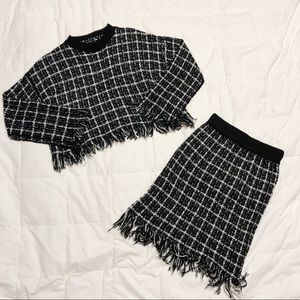 matching knitted longsleeve top & skirt